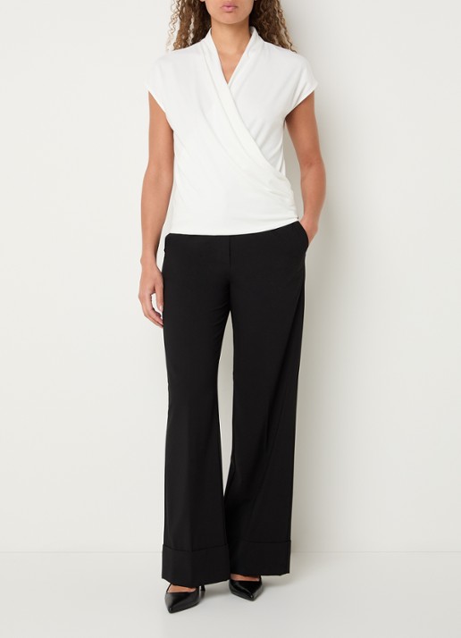 Knit-ted Jet wikkeltop met V-hals  - voorkant 3 gebroken wit