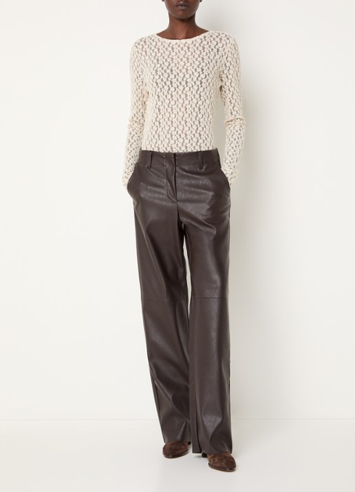 Knit-ted Lacey semi-transparante top met boothals - voorkant 4 vanillegeel