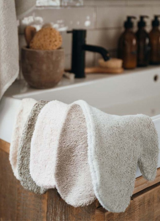 Koeka Dijon Daily Douche washand 42 x 18 cm - voorkant 2 roze