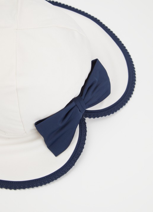 Konges Sløjd Vilja zwem buckethad met print en strikdetail - detail 2 beige