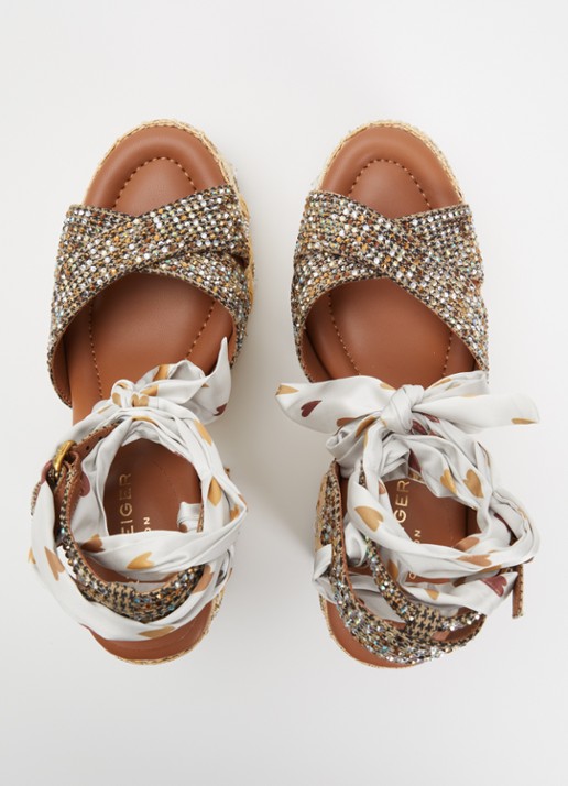 Kurt Geiger Chelsea Scarf sandalette met strass en pailletten - detail 3 beige