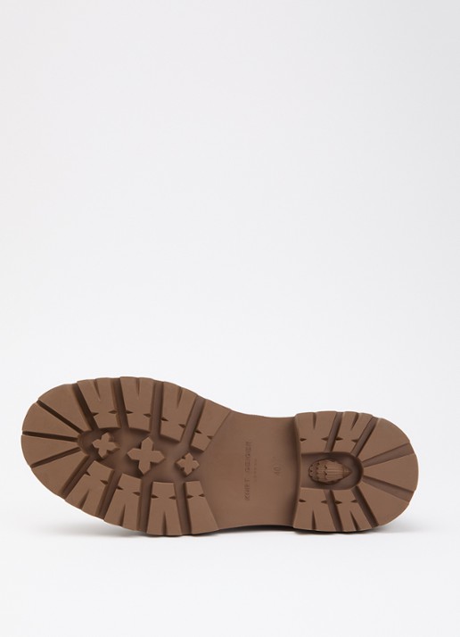 Kurt Geiger Chelsea veterboot van suède met strass - detail 3 cognac