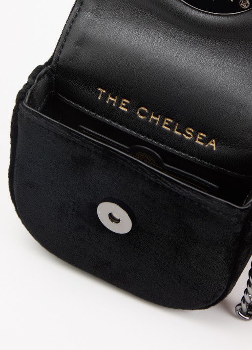 Kurt Geiger Micro Chelsea Saddle crossbodytas van fluweel met logo - detail 2 zwart