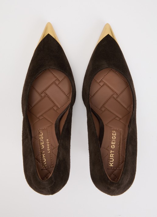 Kurt Geiger Regent Point pump van suède - detail 3 donkerbruin