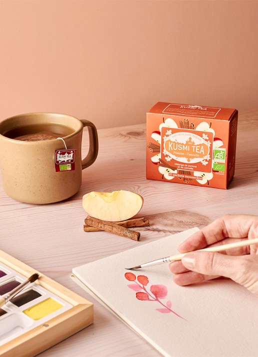 Kusmi Tea Apple - Cinnamon theezakjes 20 stuks - detail 4 beige