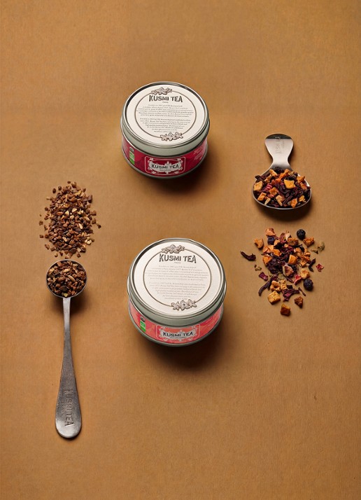 Kusmi Tea AquaRosa and AquaSummer losse thee 2 stuks in giftbox - detail 2 beige