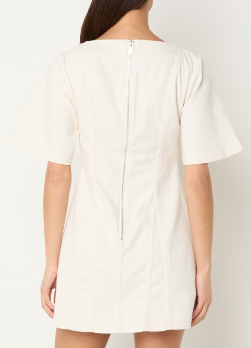 Laagam Rosette mini jurk met stretch - achterkant 3 gebroken wit