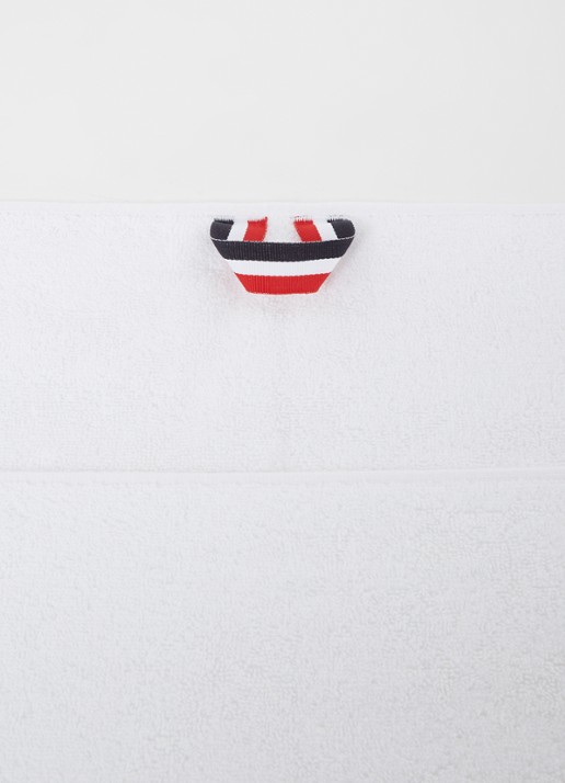 Lacoste L Casual badhanddoek - 450 gr/m² - 55 x 100 cm - detail 2 wit