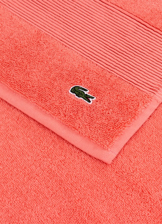 Lacoste L Lecroco badlaken - 600 gr/m2 -  70 x 140 cm - voorkant 4 koraalrood