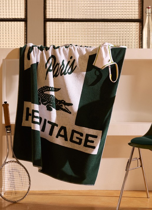 Lacoste L Retro badlaken 90 x 160 cm - detail bronsgroen