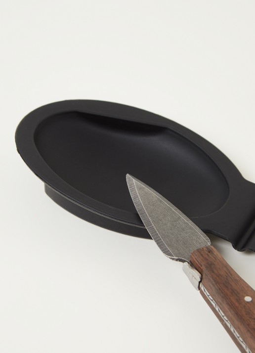 Laguiole Style de Vie Oestermes met beschermer 15 cm - detail donkerbruin