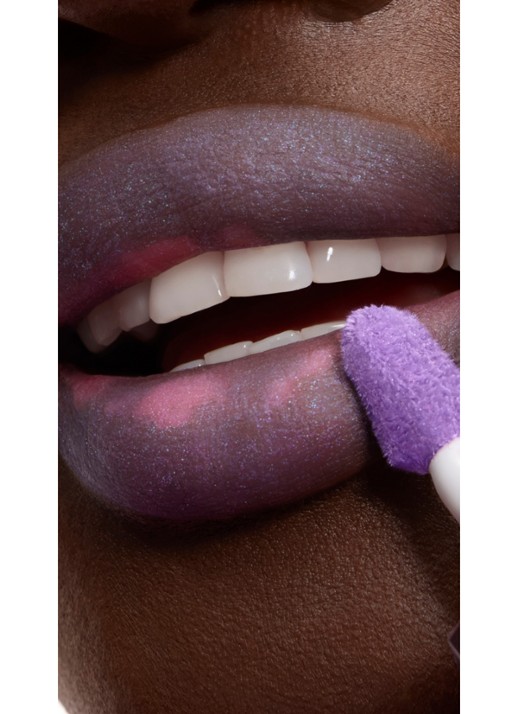 Lancôme Lip Idôle Cuddle Blur - vloeibare lipstick - detail 5 26 ice ice cuddling