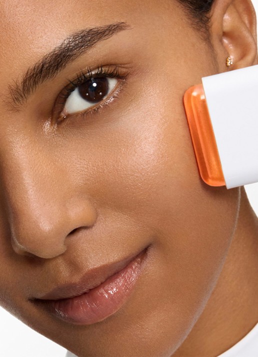 Lancôme UV Expert Supra Screen Invisible Sun Stick SPF 50 - zonnebrand stick - detail 2 undefined