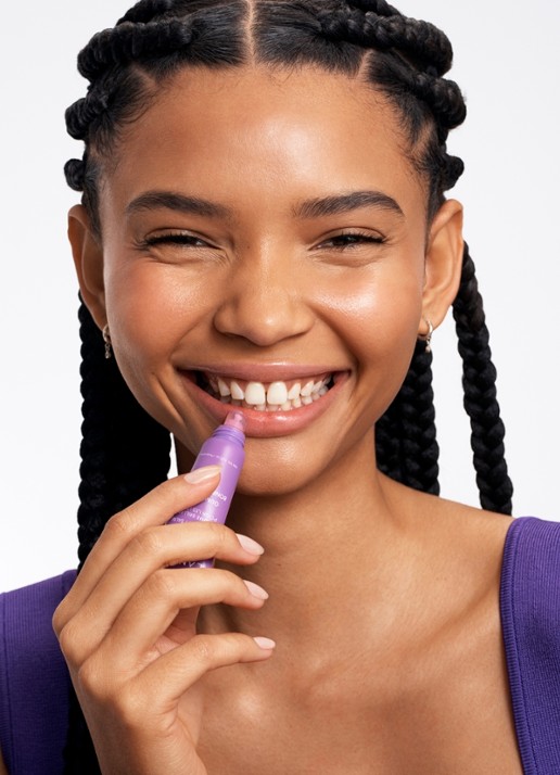 Laneige Lip Glowy Balm - lipbalsem - detail 2 gummy bear