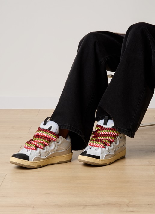 Lanvin Curb sneaker van kalfssuède met mesh details - voorkant 2 lichtgrijs