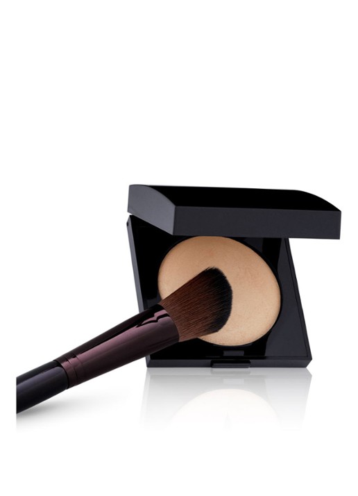 Laura Mercier Angled Cheek Brush - highlight- & contourkwast - voorkant 3 bordeauxrood