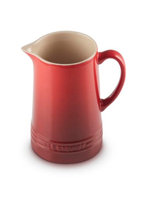 Le Creuset Karaf 1,5 liter - voorkant 3 donkerrood