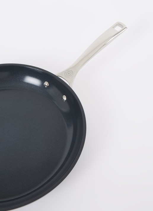 Le Creuset Koekenpan 30 cm - detail 2 zwart