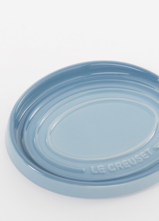 Le Creuset Lepelhouder 16 cm - voorkant 2 chambray / blauw