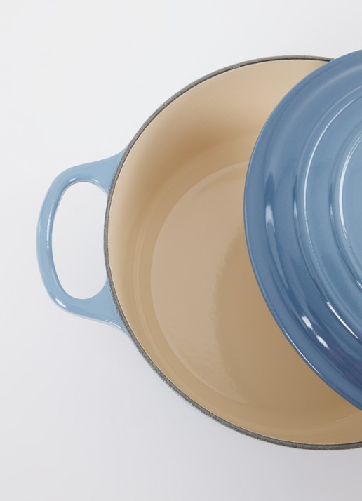 Le Creuset Signature braad-/stoofpan Ø24 cm - voorkant 2 chambray / blauw