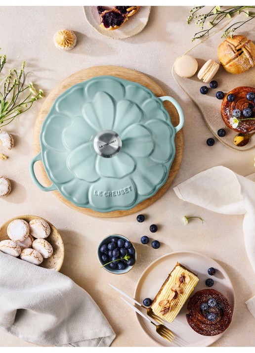 Le Creuset Signature Campagnard braadpan 26 cm - detail 6 lichtgrijs