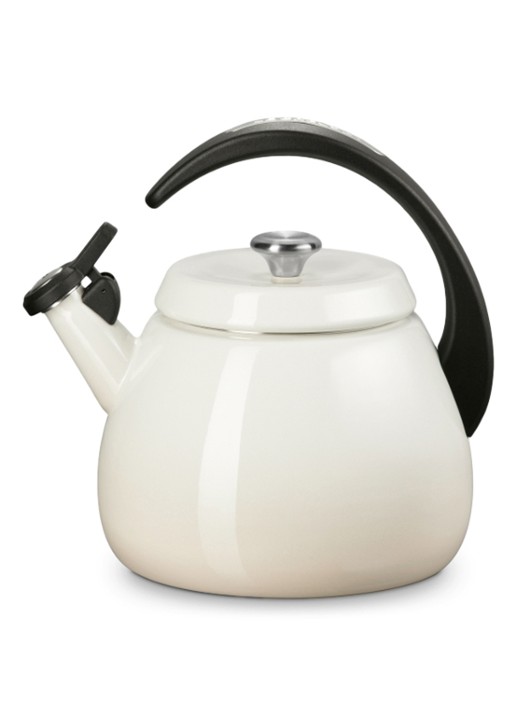 Le Creuset Tradition fluitketel 2,1 liter - voorkant 2 beige