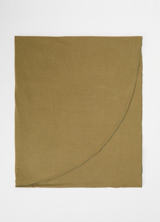 LES Atelier Bamboo Jersey hoofddoek 180 x 82 cm - voorkant olijfgroen