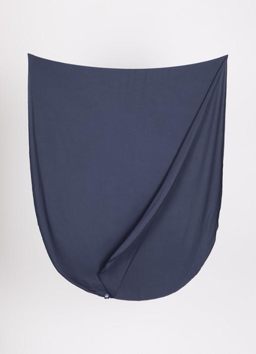 LES Atelier Bamboo Jersey hoofddoek 180 x 82 cm - detail donkerblauw