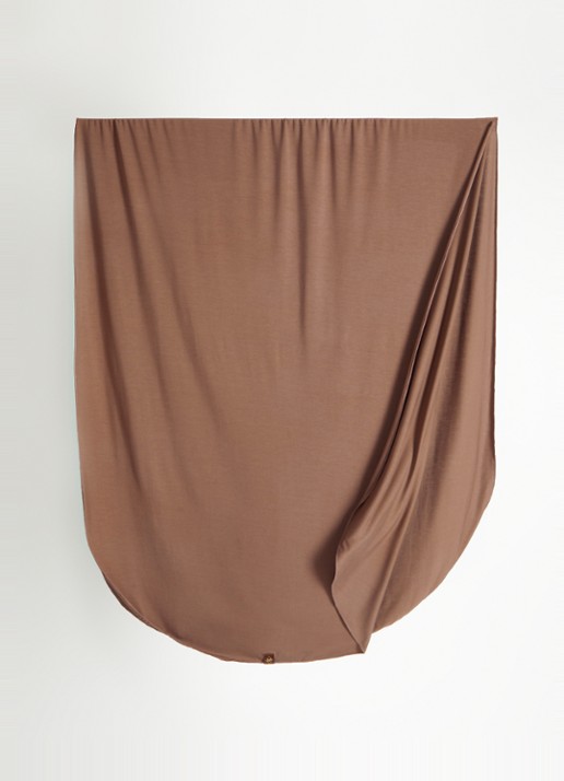 LES Atelier Hoofdoek met logo 180 x 80 cm - detail roodbruin