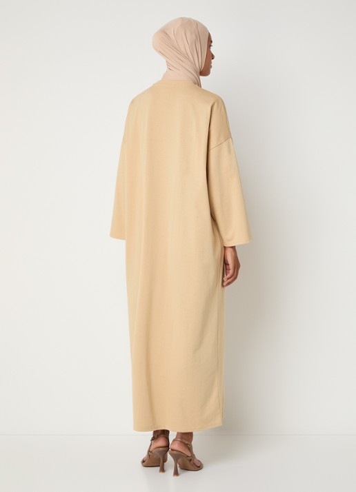 LES Atelier Ilya maxi jurk met borduring - achterkant 5 khaki