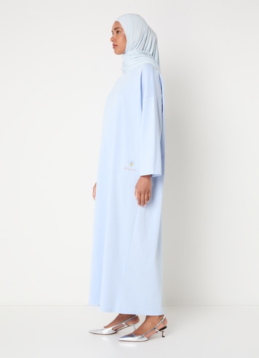 LES Atelier Ilya maxi jurk met borduring - voorkant 4 lichtblauw