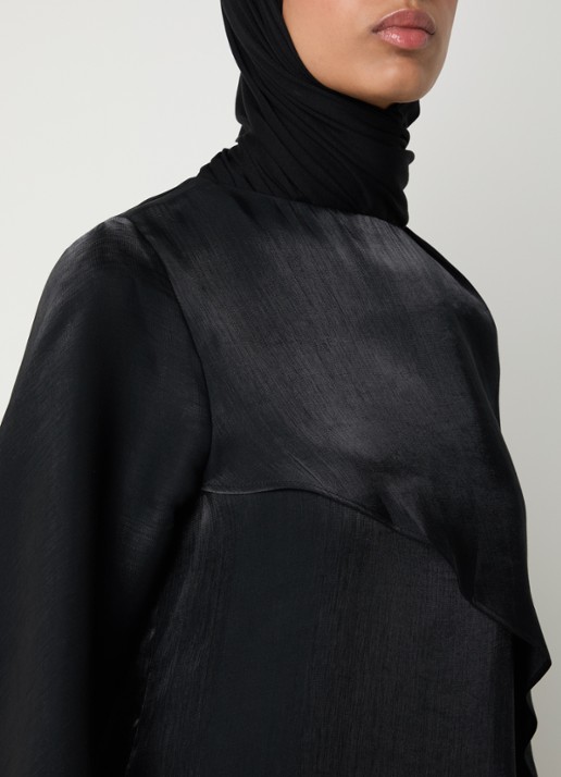 LES Atelier Lamia maxi jurk van satijn met sjaalkraag - detail 3 zwart