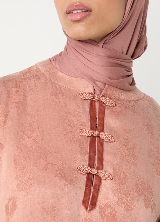 LES Atelier Leen maxijurk met ronde kraag - detail 2 oranjerood