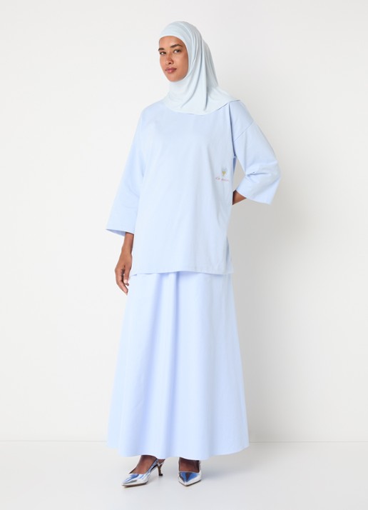 LES Atelier Nada oversized T-shirt met logoborduring - voorkant 5 lichtblauw