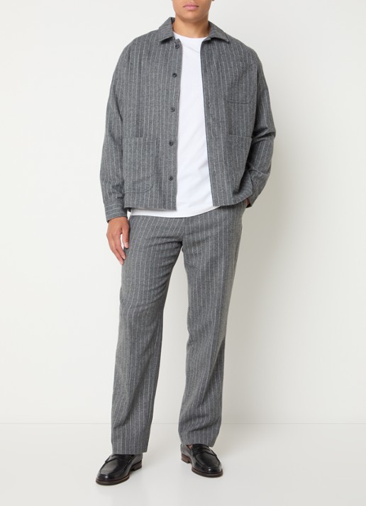 Les Deux Como straight fit pantalon in wolblend met krijtstreep - voorkant 2 grijsmele