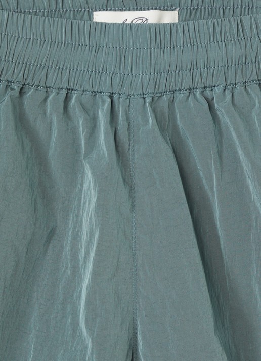 Les Deux Straight fit korte trackpants met logo - detail 3 olijfgroen