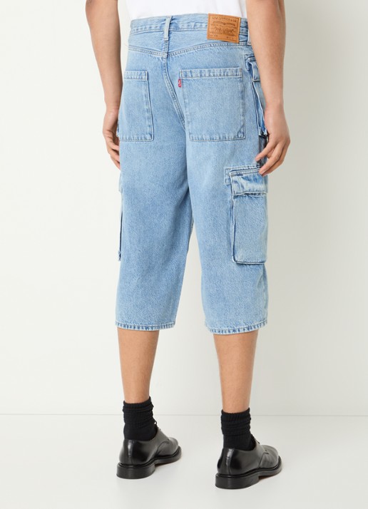 Levi's 478 loose fit korte cargobroek van denim  - achterkant indigo