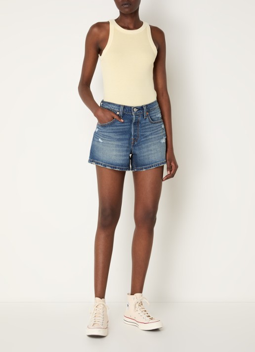 Levi's 501 Curve mid waist straight fit korte broek van denim met destroyed afwerking - voorkant 2 indigo