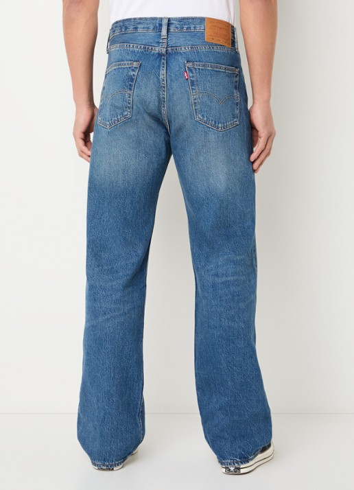 Levi's 501 straight leg jeans met medium wassing - achterkant 5 indigo
