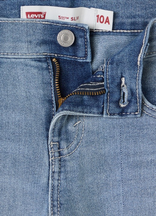 Levi's 511 slim fit korte broek van denim - detail indigo