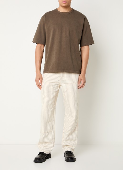 Levi's 568 Loose fit cargobroek van denim met gekleurde wassing en streepprint - voorkant 3 gebroken wit