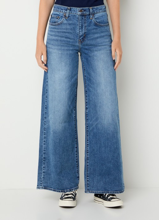 Levi's 728 high waist wide leg jeans met medium wassing