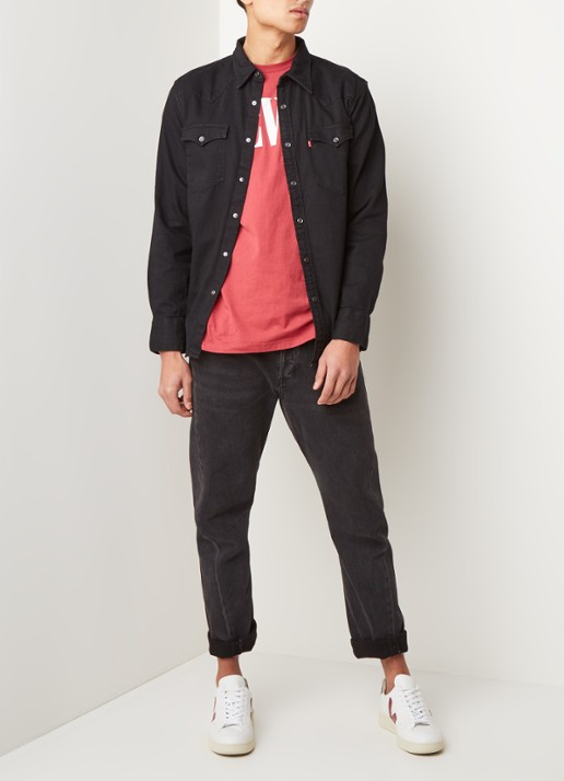 Levi's Barstow regular fit overhemd van denim met klepzakken - voorkant 2 zwart