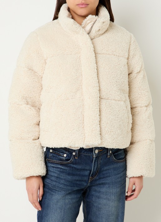 Levi's Brynn cropped puffer jack van teddy met steekzakken