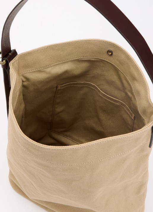 Levi's Heritage M schoudertas van canvas met logo - detail 2 beige