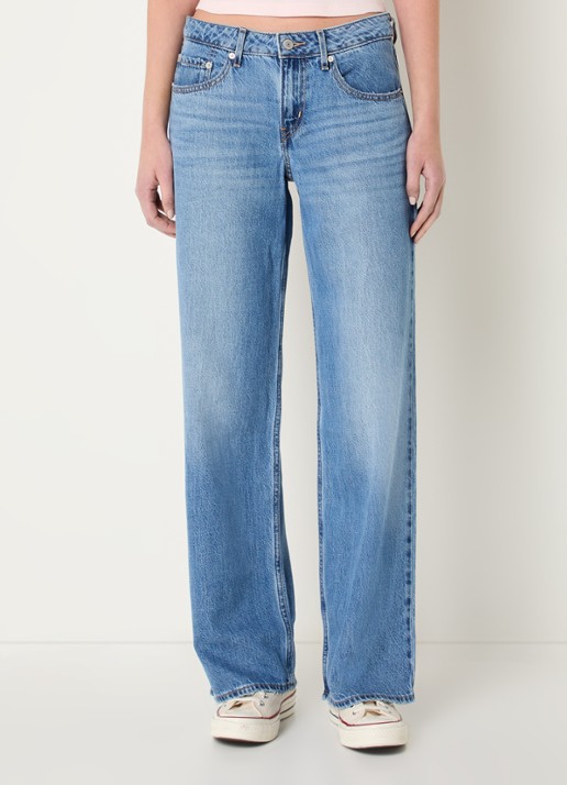 Levi's Low Loose low waist straight leg jeans met medium wassing