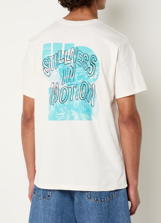 Levi's Stillness T-shirt met logo- en backprint
