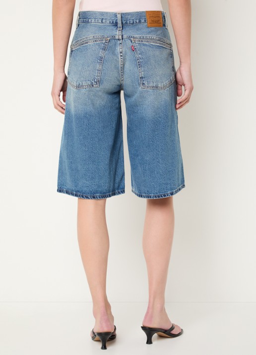 Levi's Super Baggy mid waist wide fit korte broek van denim met medium wassing - achterkant 3 indigo