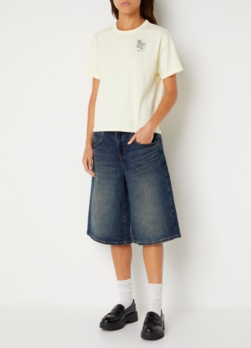 Levi's T-shirt met borduring - voorkant 2 lichtgeel