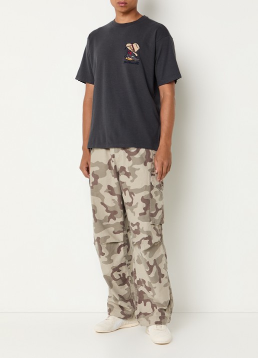 Levi's T-shirt met borduring - voorkant 3 donkergrijs